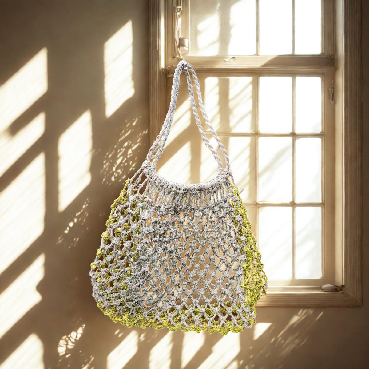 Bolsa Pilwa del Lago Budi con Forma de Cartera y Franja Amarilla - Witralun